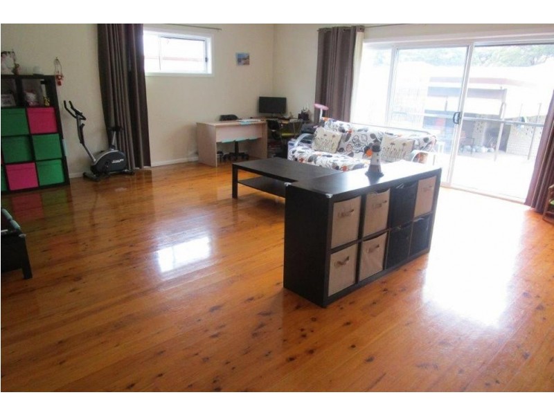 13 Worsley Street, East Hills NSW 2213