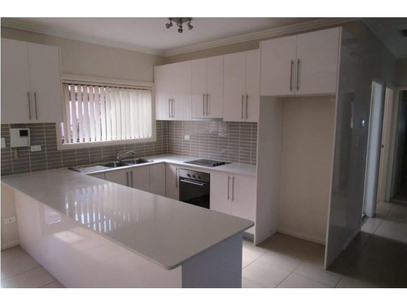 5/755 Henry Lawson Drive, Picnic Point NSW 2213