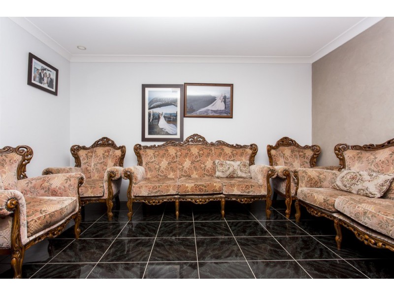 4/170 Greenacre Road, Bankstown NSW 2200