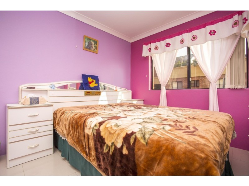 4/170 Greenacre Road, Bankstown NSW 2200