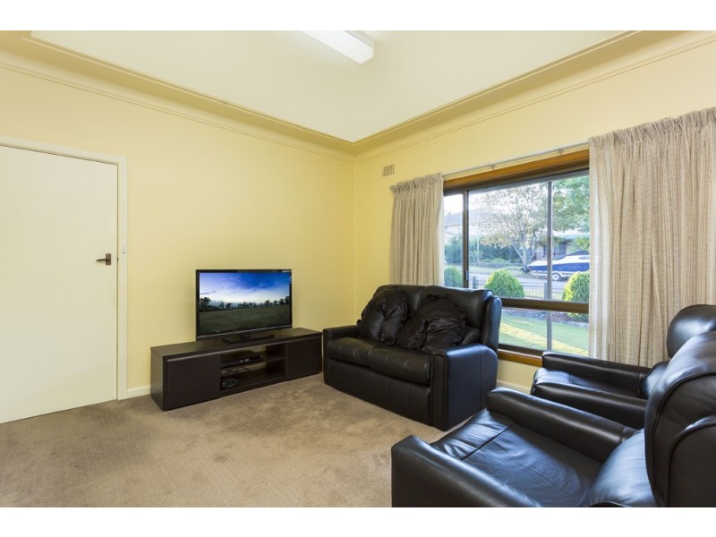 103 Burns Road, Picnic Point NSW 2213