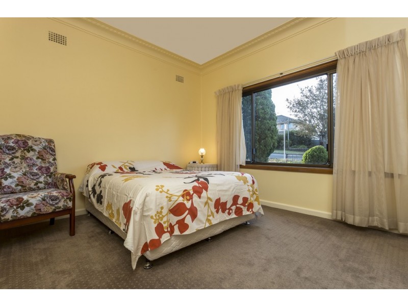 103 Burns Road, Picnic Point NSW 2213