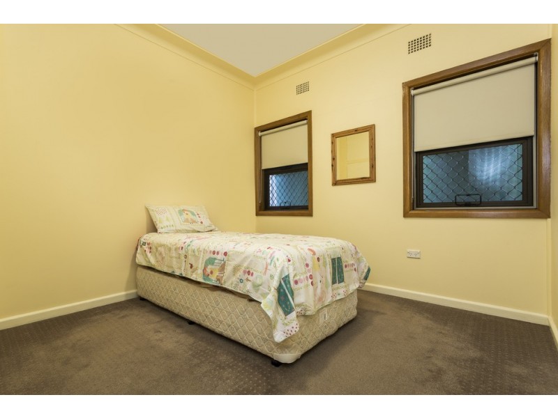 103 Burns Road, Picnic Point NSW 2213