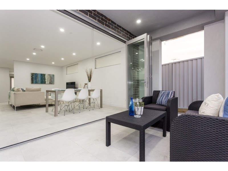 25 Drake Street, Panania NSW 2213