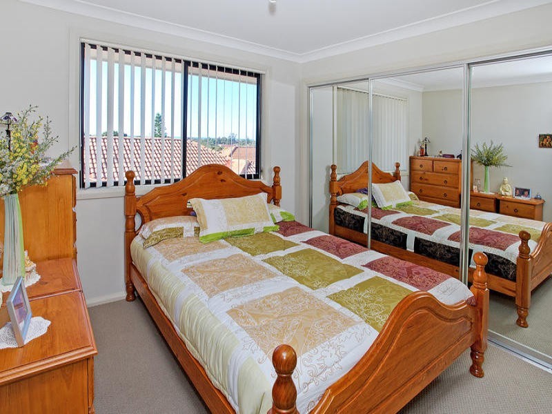 2/25-27 Farrell Street, Balgownie NSW 2519