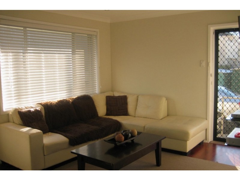 4/6 Dalby Street, Corrimal NSW 2518