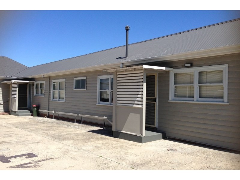 2/114 Railway Street, Corrimal NSW 2518