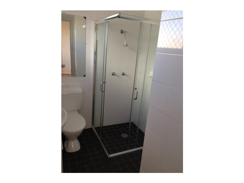 2/114 Railway Street, Corrimal NSW 2518