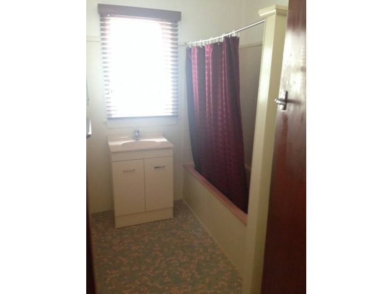 20 Bloomfield Avenue, Corrimal NSW 2518