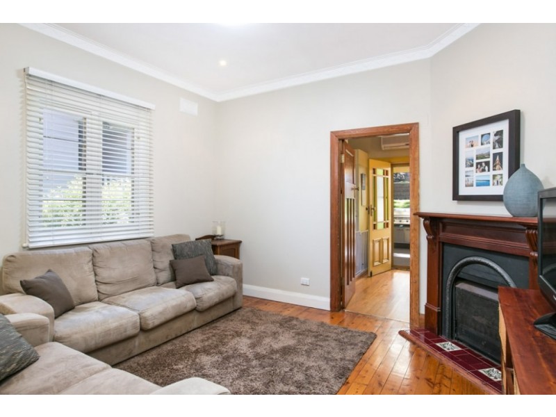 42 Ocean Street, Mount Saint Thomas NSW 2500