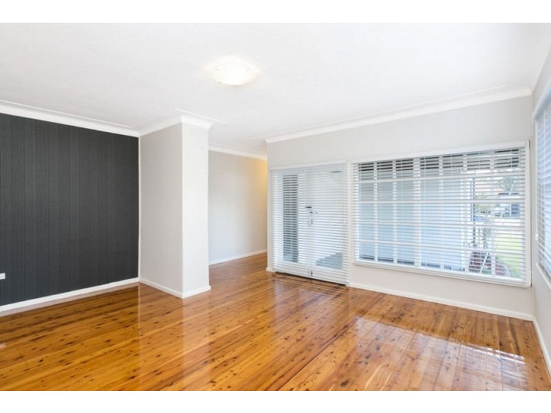 7 Mary Ann Street, Towradgi NSW 2518