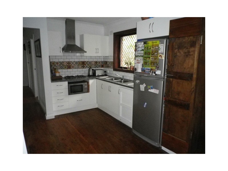 11 Dovers Drive, Port Kembla NSW 2505