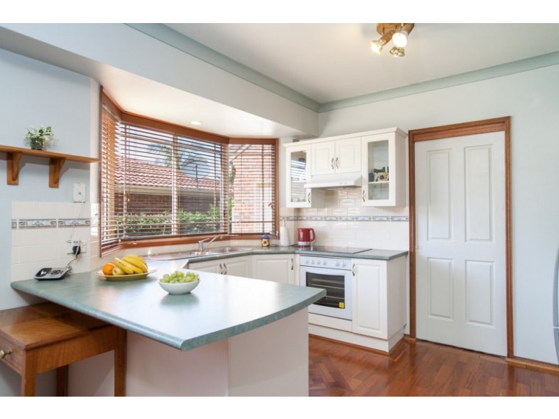 2/29 Francis Street, Corrimal NSW 2518