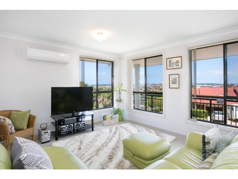 3/2 Yarle Crescent, Flinders NSW 2529