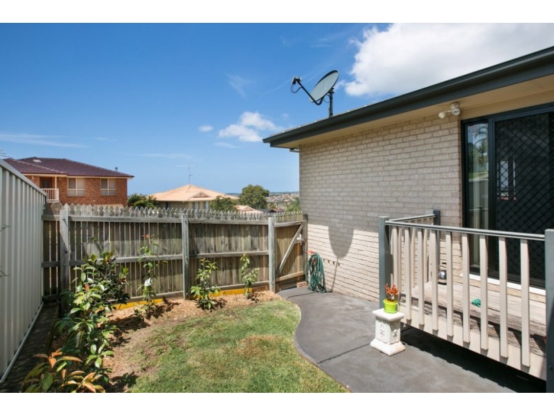 3/2 Yarle Crescent, Flinders NSW 2529