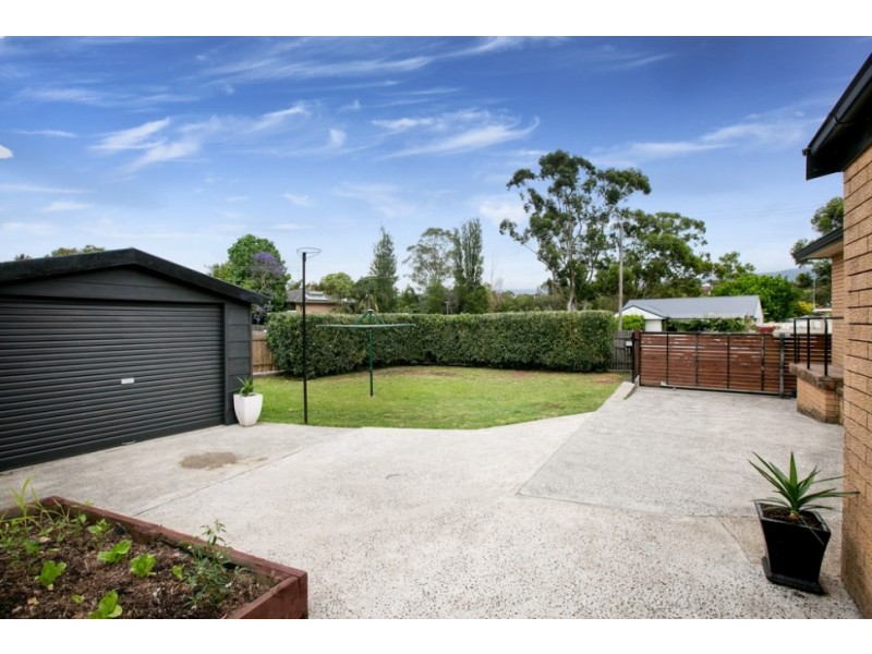 7 Mawarra Avenue, Dapto NSW 2530