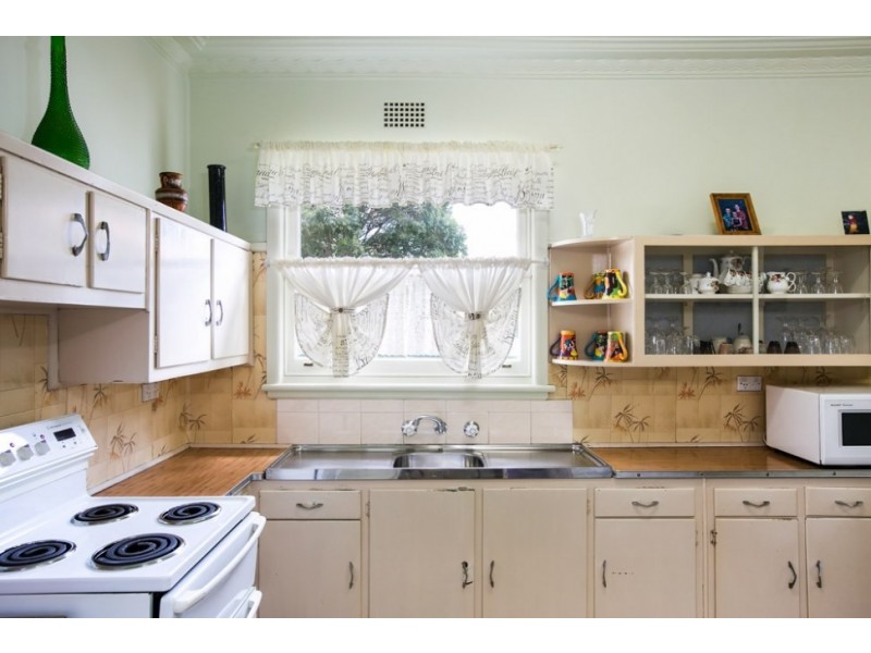 7 Hardie Street, Corrimal NSW 2518