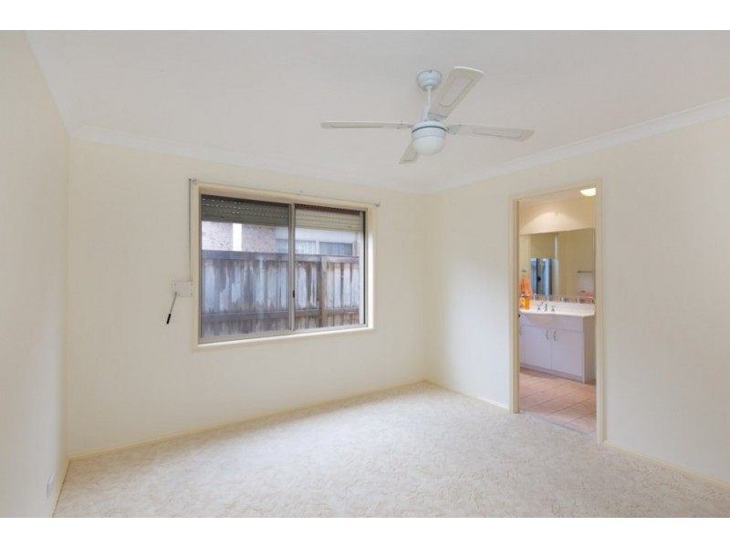 96 North Terrace, Dapto NSW 2530