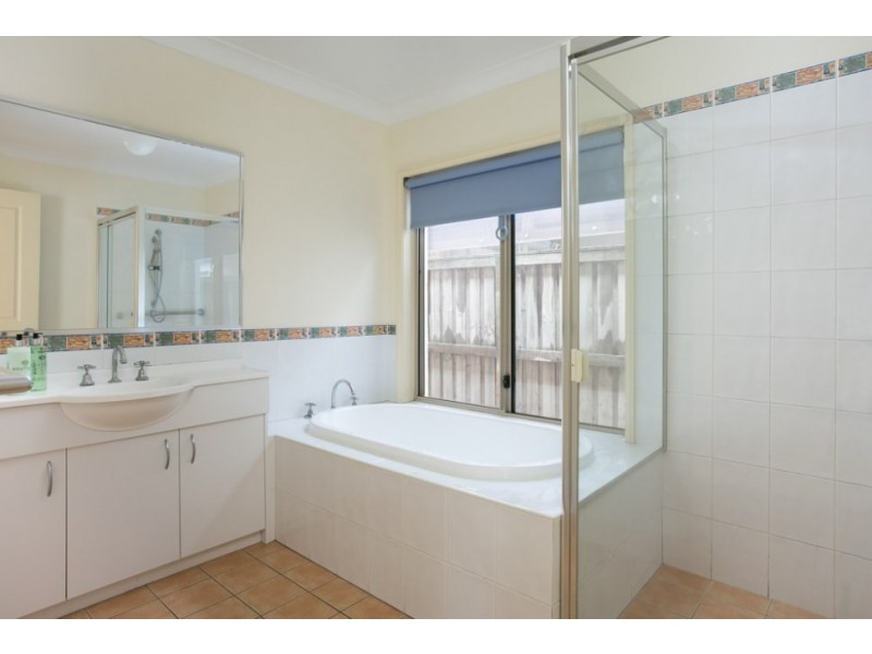 96 North Terrace, Dapto NSW 2530