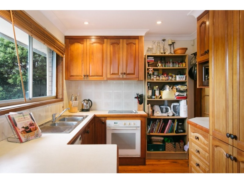 38 Branch Avenue, Figtree NSW 2525