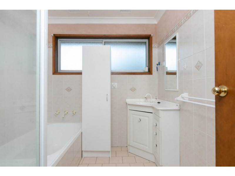 38 Branch Avenue, Figtree NSW 2525