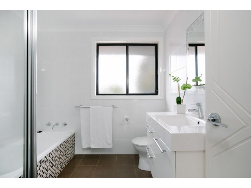 16A Eastern Avenue, Shellharbour NSW 2529