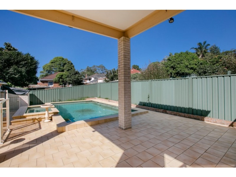 11 Hamilton Street, Fairy Meadow NSW 2519