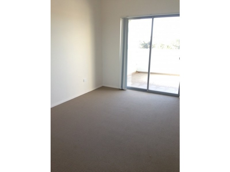 10/225-231 Princes Highway, Corrimal NSW 2518