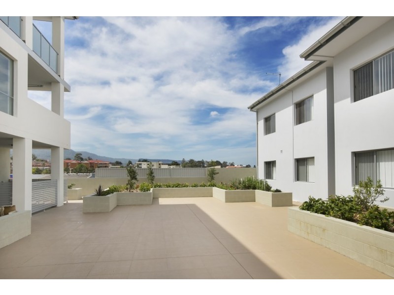 10/225-231 Princes Highway, Corrimal NSW 2518