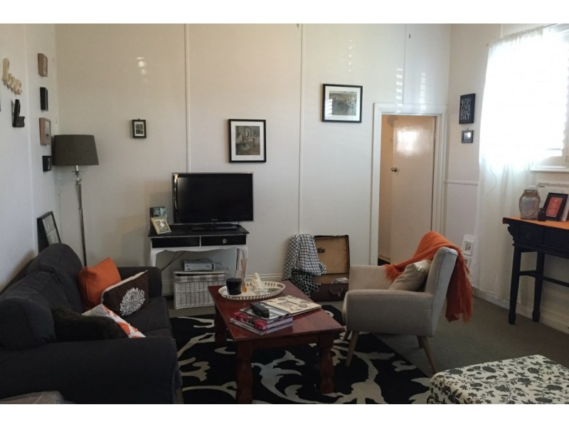 86 Collins Street, Corrimal NSW 2518