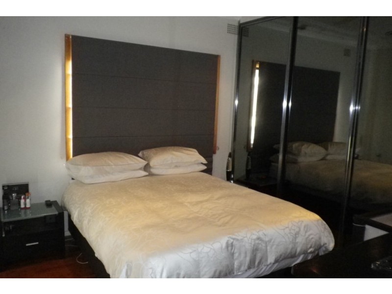 6 Breda Street, Fairy Meadow NSW 2519