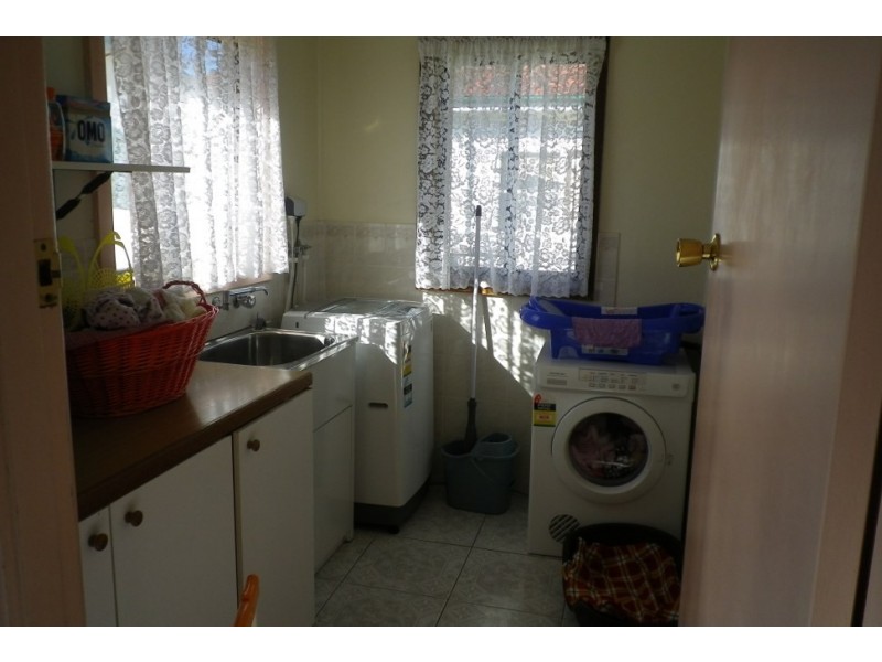 6 Breda Street, Fairy Meadow NSW 2519