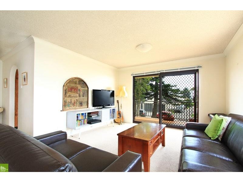 2/2 Hinton Street, Wollongong NSW 2500