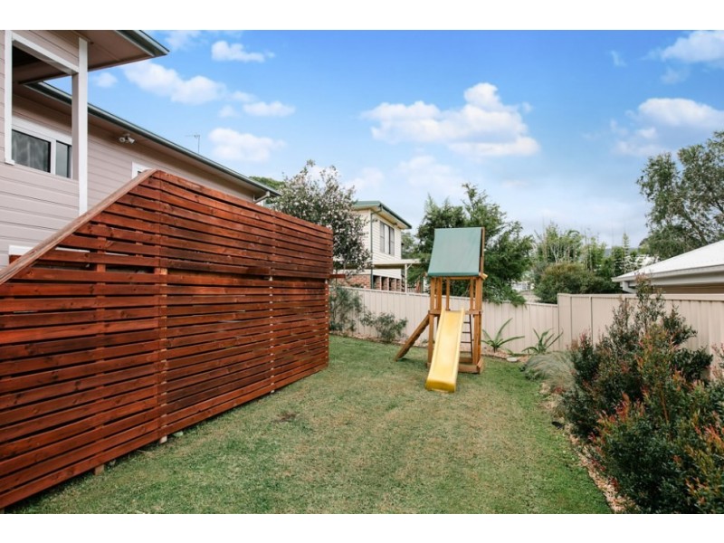 17 Central Road, Unanderra NSW 2526