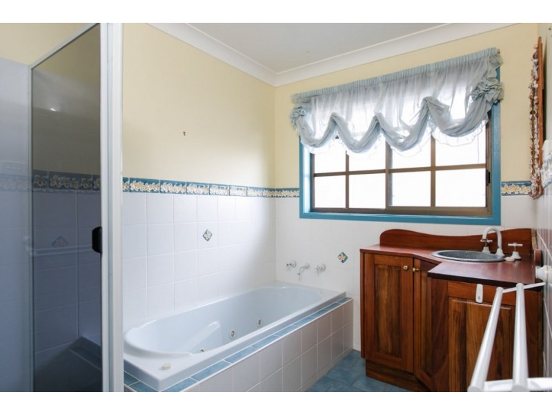 12 Kaleula Crescent, Kiama NSW 2533