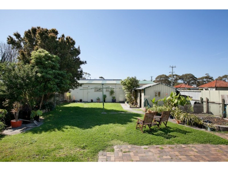 23 Byron Street, Bellambi NSW 2518