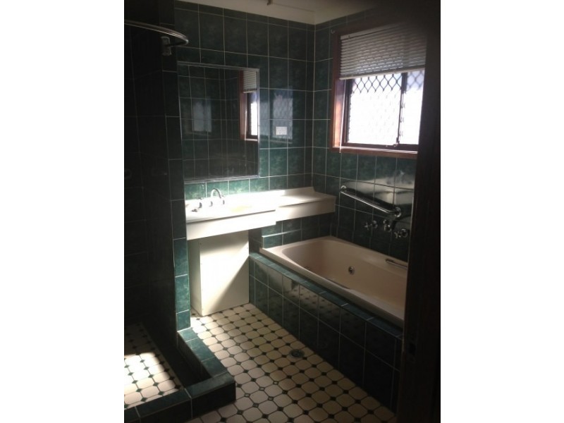 137 Towradgi Road, Towradgi NSW 2518