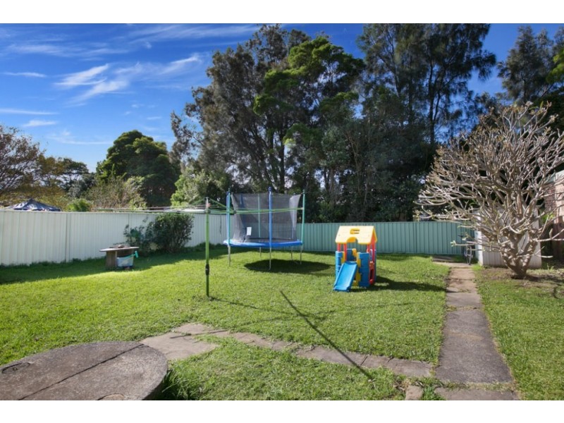 3 Benelong Street, Bulli NSW 2516