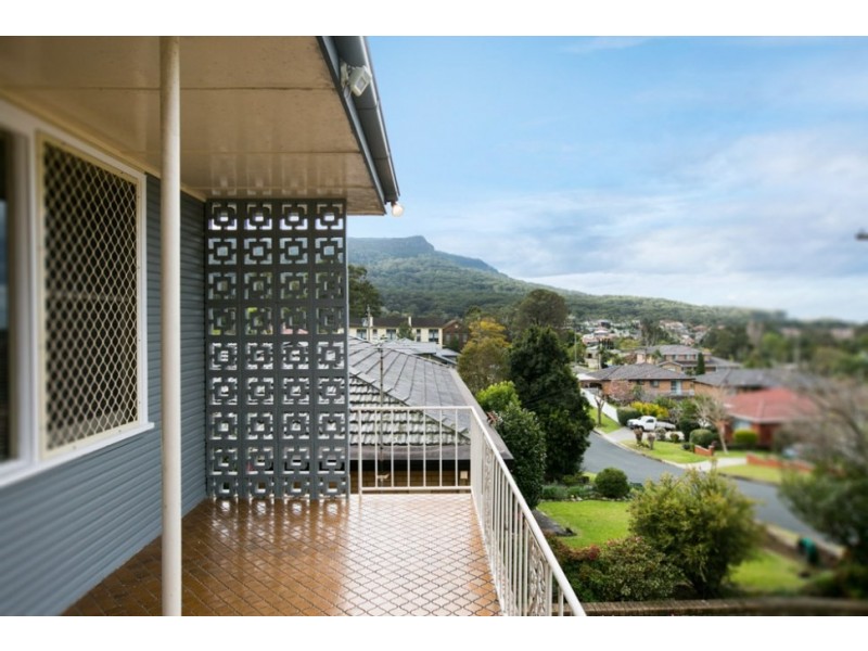 8 Ian Bruce Crescent, Balgownie NSW 2519