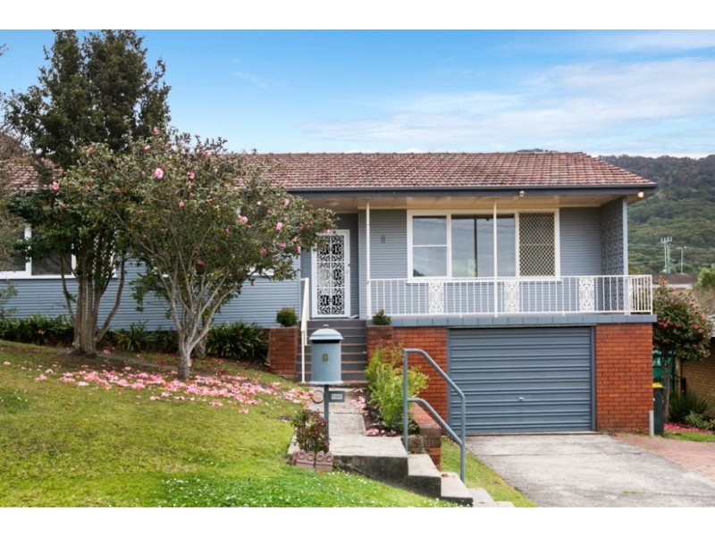 8 Ian Bruce Crescent, Balgownie NSW 2519