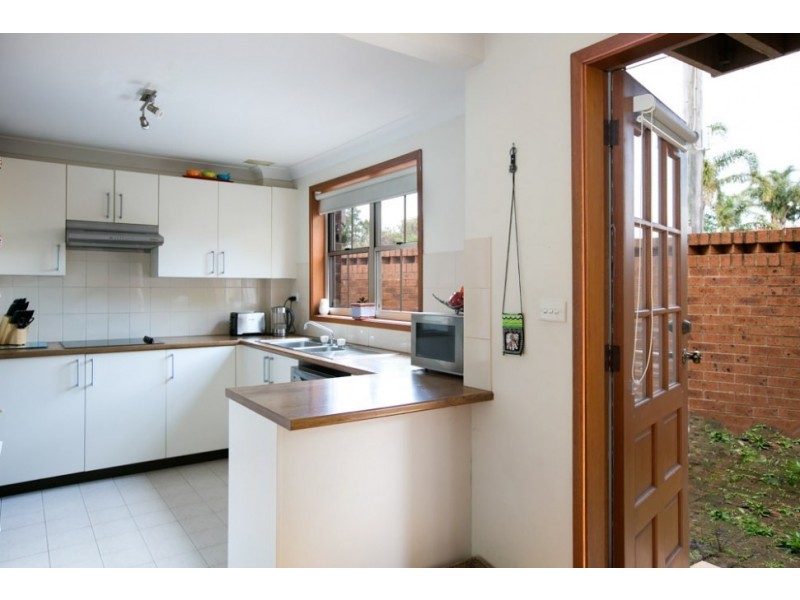 8/28-30 Balmoral Street, Balgownie NSW 2519