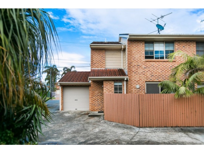 8/28-30 Balmoral Street, Balgownie NSW 2519