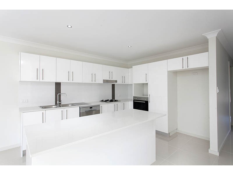 11 Cascade Circuit, Albion Park NSW 2527