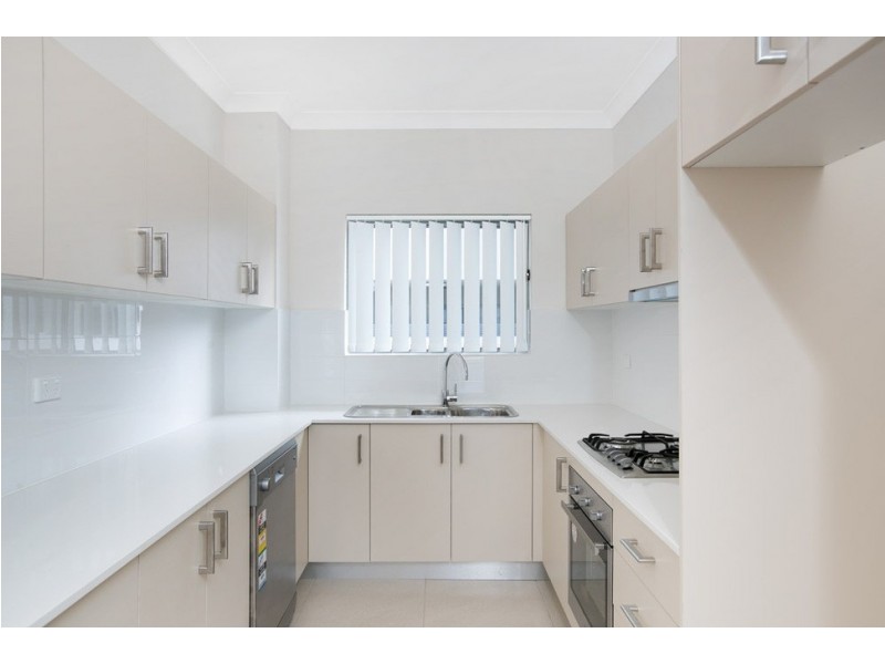 11/225-231 Princes Highway, Corrimal NSW 2518