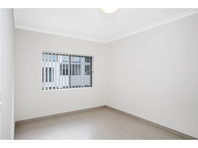 11/225-231 Princes Highway, Corrimal NSW 2518