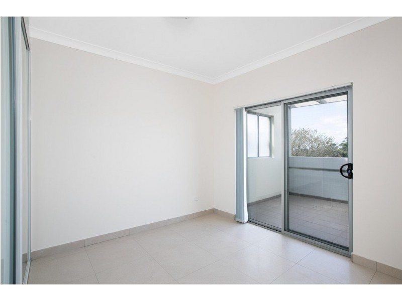 11/225-231 Princes Highway, Corrimal NSW 2518