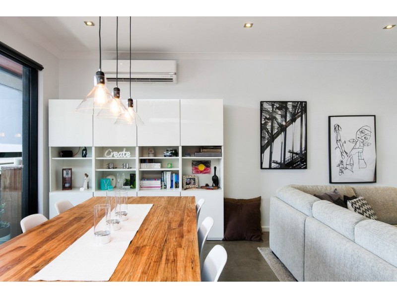 2/77 Auburn Street, Wollongong NSW 2500