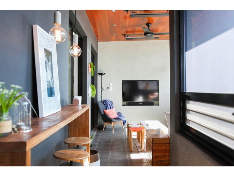 2/77 Auburn Street, Wollongong NSW 2500