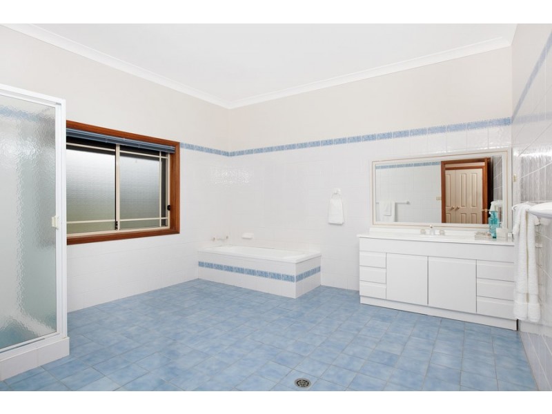 77 Shone Avenue, Horsley NSW 2530