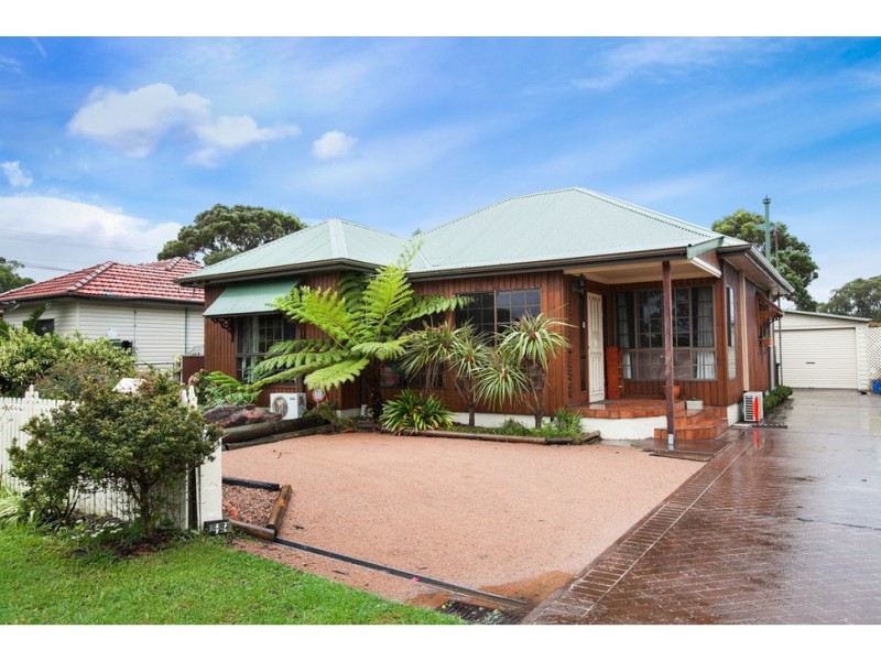 64 Dobbie Avenue, East Corrimal NSW 2518